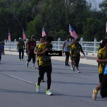 Runner Photo 7184391