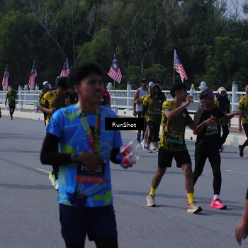 Runner Photo 7184398
