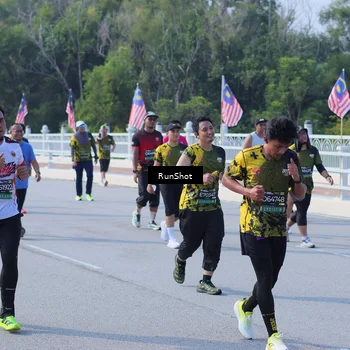 Runner Photo 7184415