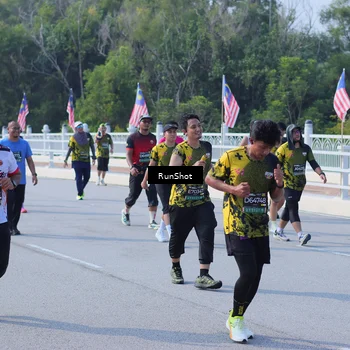 Runner Photo 7184419