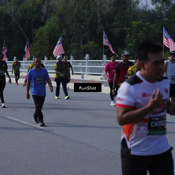 Runner Photo 7184463