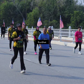 Runner Photo 7184505