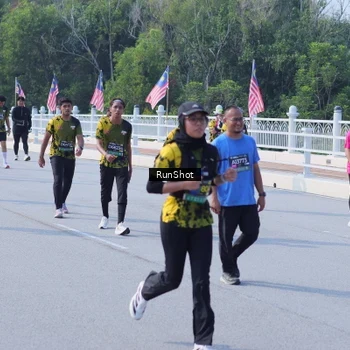 Runner Photo 7184530