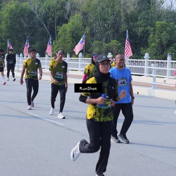 Runner Photo 7184532