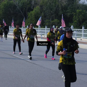 Runner Photo 7184560