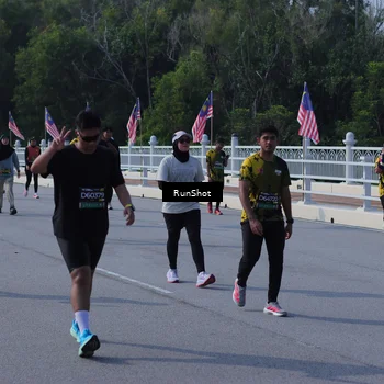 Runner Photo 7184634