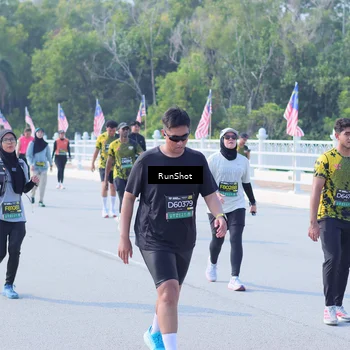 Runner Photo 7184690
