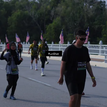 Runner Photo 7184697