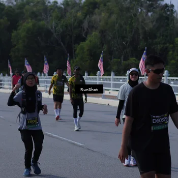 Runner Photo 7184709