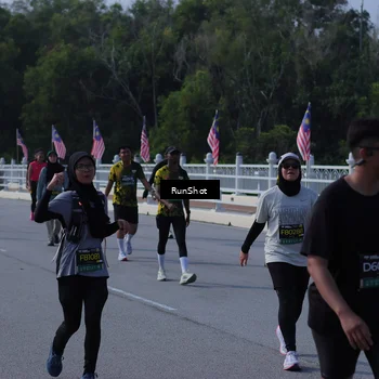 Runner Photo 7184713