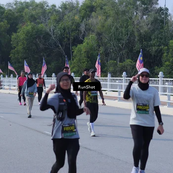 Runner Photo 7184732