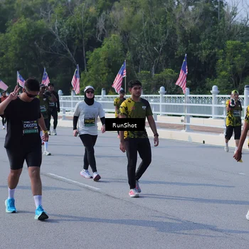 Runner Photo 7184739