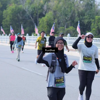 Runner Photo 7184748