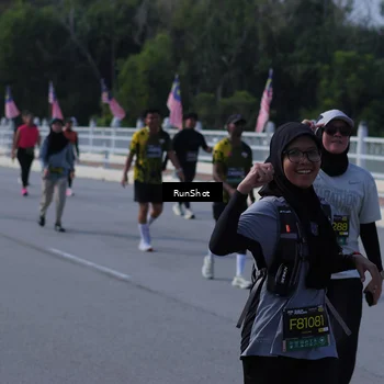 Runner Photo 7184753
