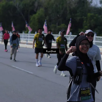 Runner Photo 7184757