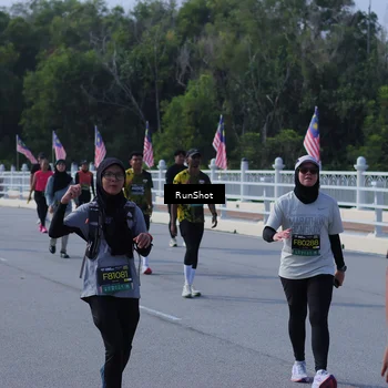 Runner Photo 7184789