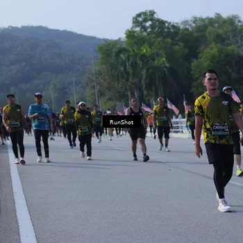 Runner Photo 7184887