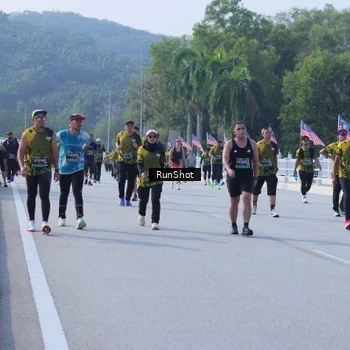 Runner Photo 7184933