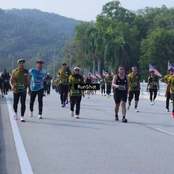 Runner Photo 7184937