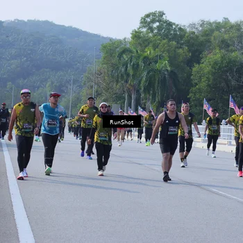 Runner Photo 7184954