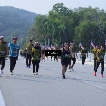 Runner Photo 7184960