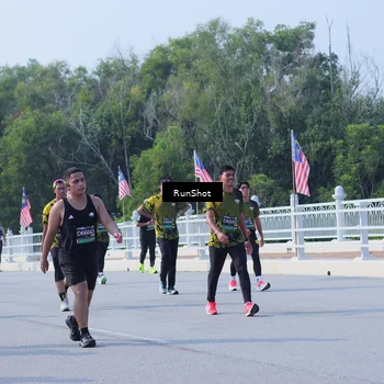Runner Photo 7185010