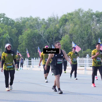Runner Photo 7185050