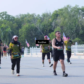 Runner Photo 7185061