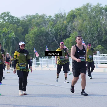 Runner Photo 7185071