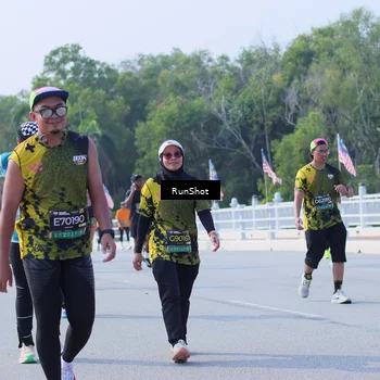 Runner Photo 7185101