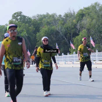 Runner Photo 7185102