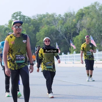 Runner Photo 7185105