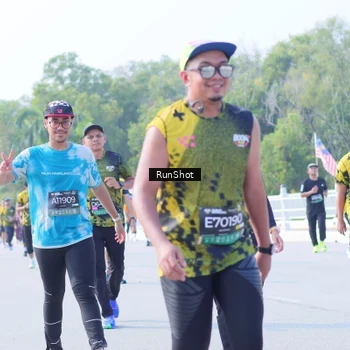 Runner Photo 7185149