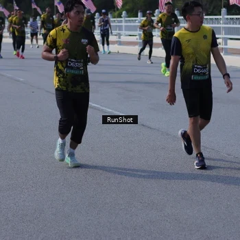 Runner Photo 7185235