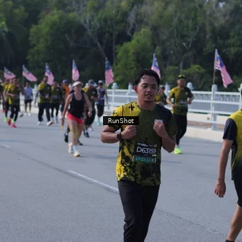 Runner Photo 7185240