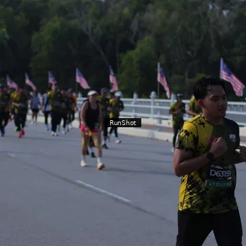 Runner Photo 7185249