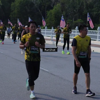 Runner Photo 7185276