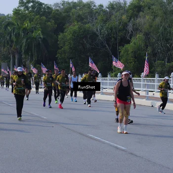 Runner Photo 7185285