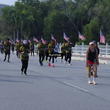 Runner Photo 7185302