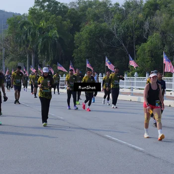 Runner Photo 7185307