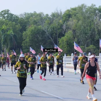 Runner Photo 7185355