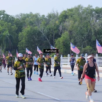 Runner Photo 7185357