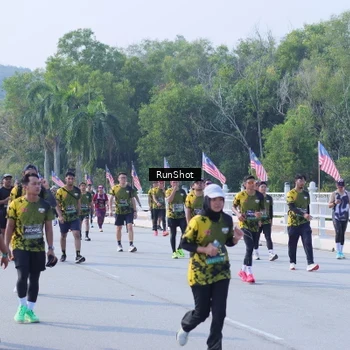 Runner Photo 7185414