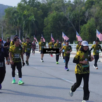 Runner Photo 7185415