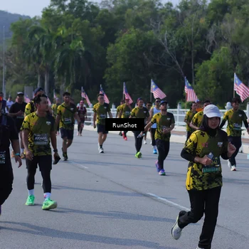 Runner Photo 7185419