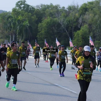 Runner Photo 7185422