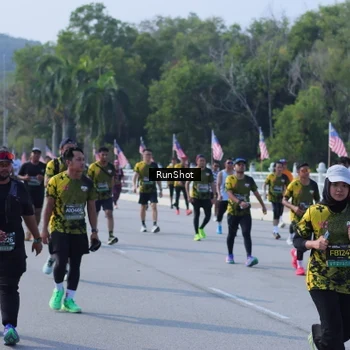 Runner Photo 7185425