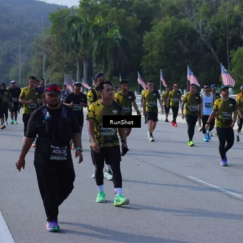 Runner Photo 7185450