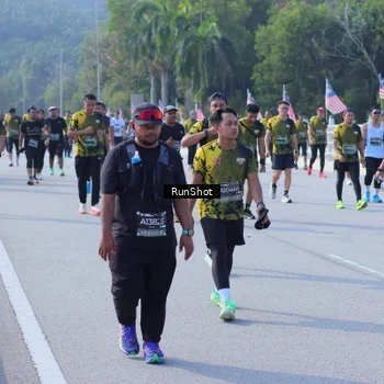 Runner Photo 7185461