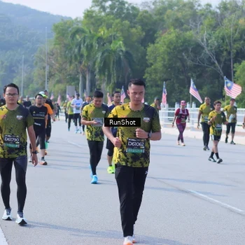 Runner Photo 7185580